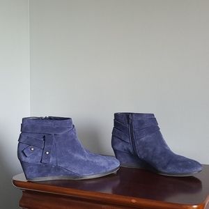 Navy suede bootie